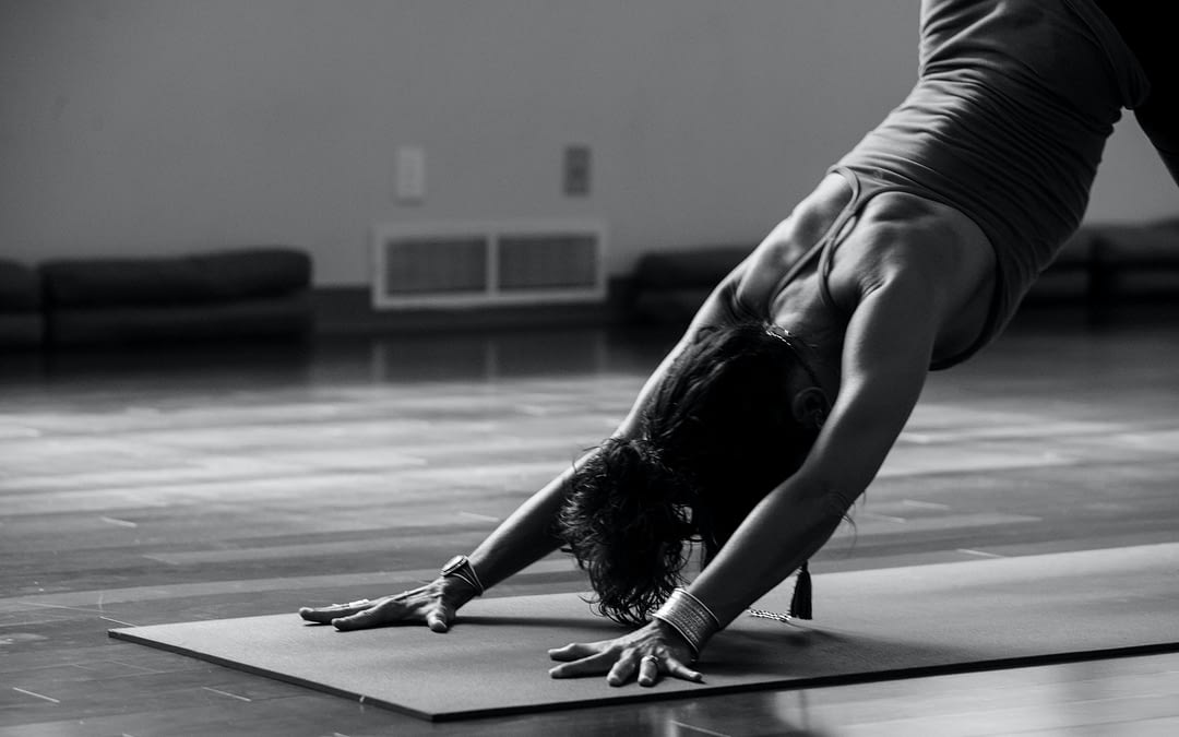 Mid Back Stretches for Relieving Middle Back Pain